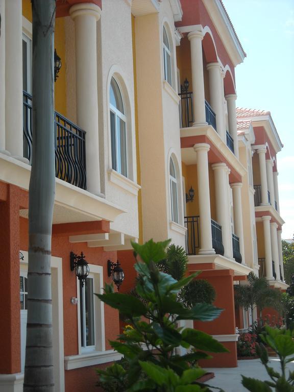 Mediterranean Three Story Beach Townhouse St. Pete Beach Bagian luar foto