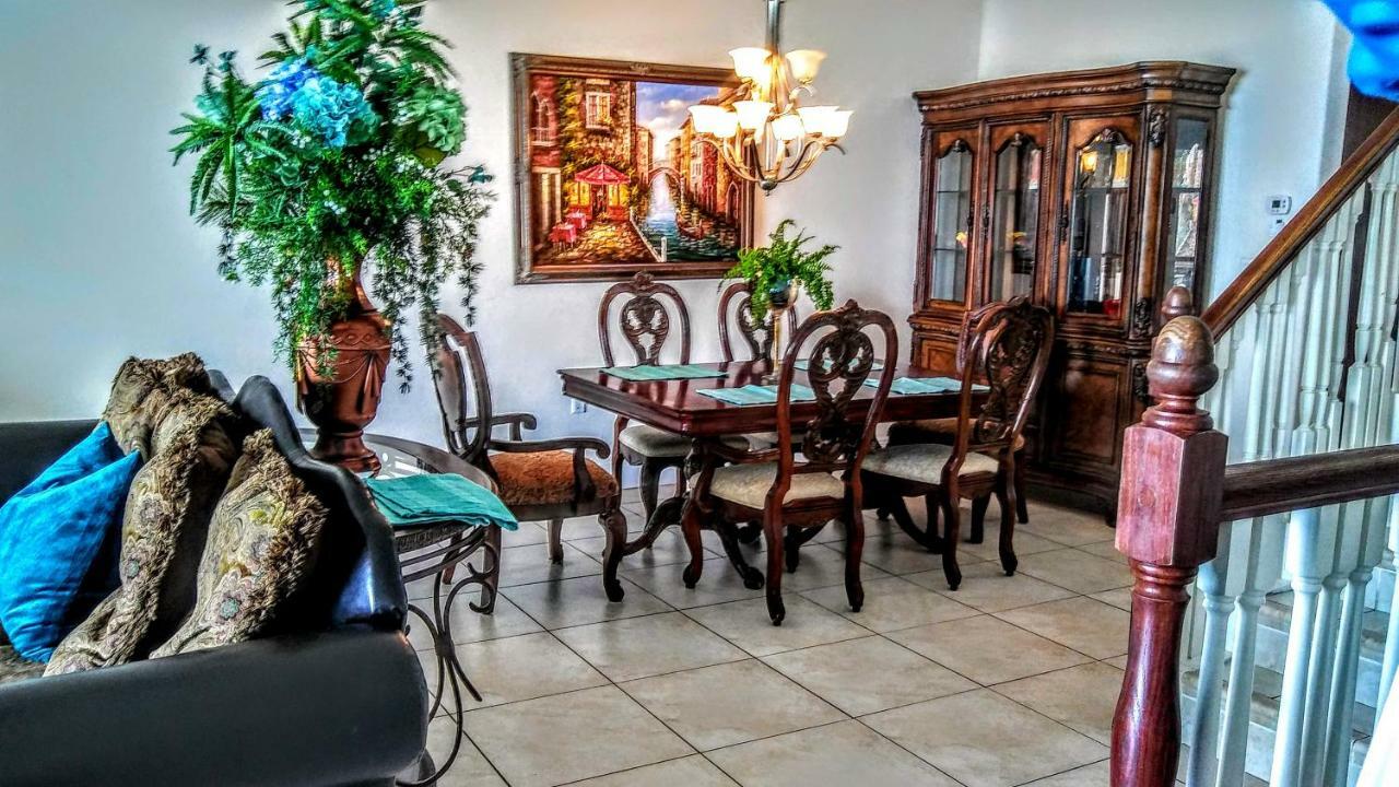 Mediterranean Three Story Beach Townhouse St. Pete Beach Bagian luar foto
